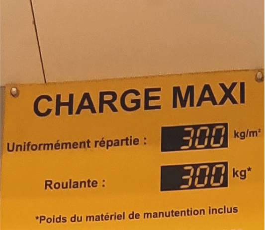 Charge max de 300Kg/m² Charge max de 300Kg/m²